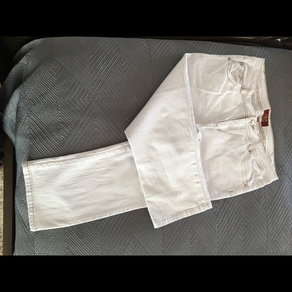 Capris pants - Picture 3 of 6